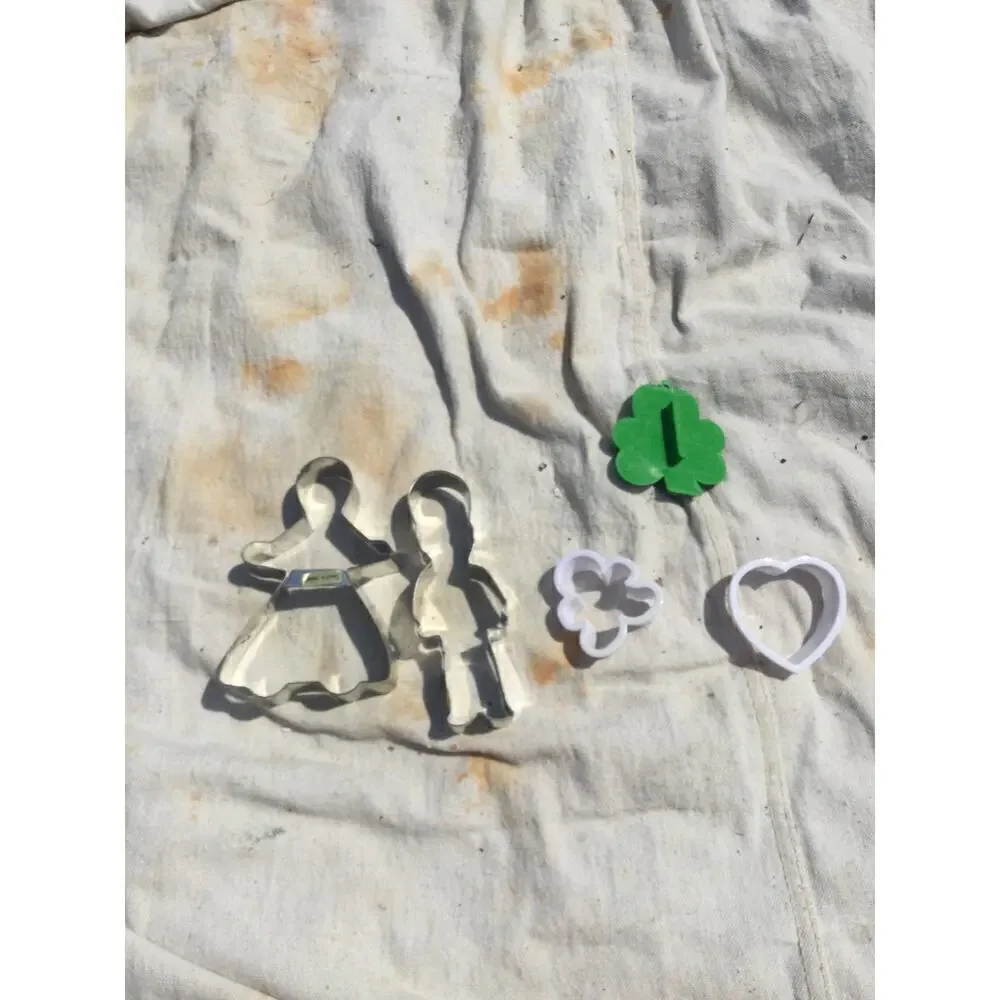 Vintage holiday‎ cookie cutters hallmark angel tin soldier shamrock heart metal